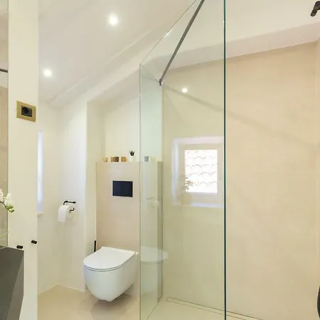 Old Town House With Floor Heating & Lush Private Garden * Dubrovník