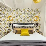 Old Town House With Floor Heating & Lush Private Garden Hébergement de vacances