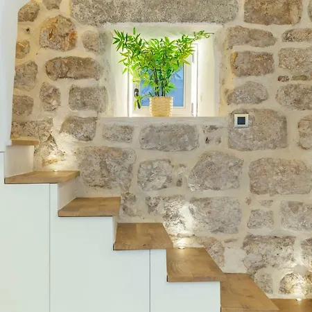 Holiday home Old Town House With Floor Heating & Lush Private Garden