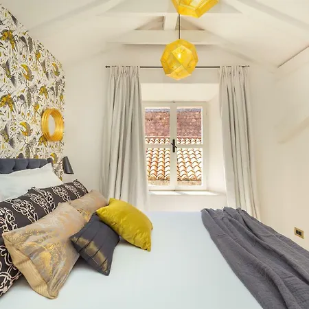 Ferienhaus Old Town House With Floor Heating & Lush Private Garden Dubrovnik